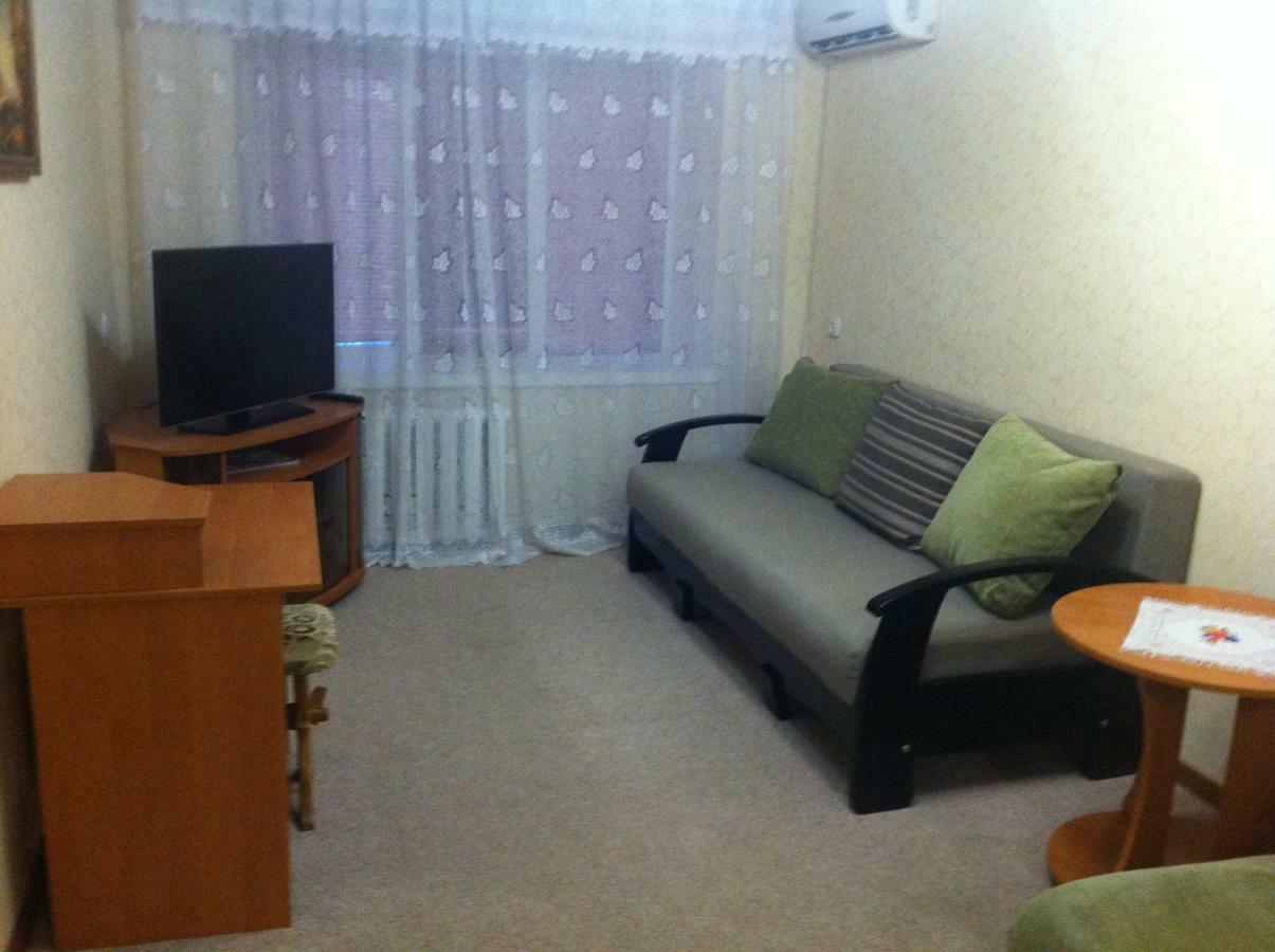 Apartments On Nauky Avenue 39 คาร์คิฟ ภายนอก รูปภาพ