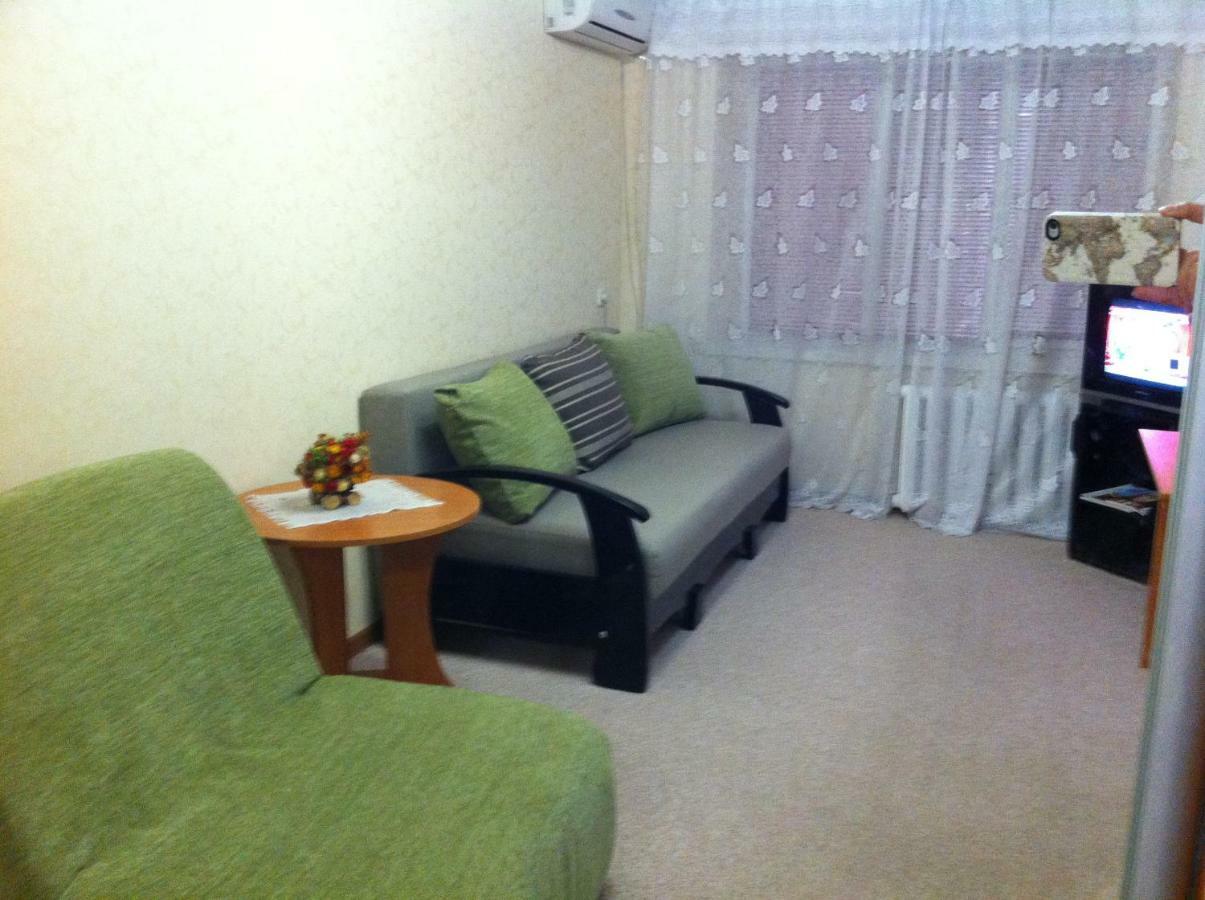 Apartments On Nauky Avenue 39 คาร์คิฟ ภายนอก รูปภาพ