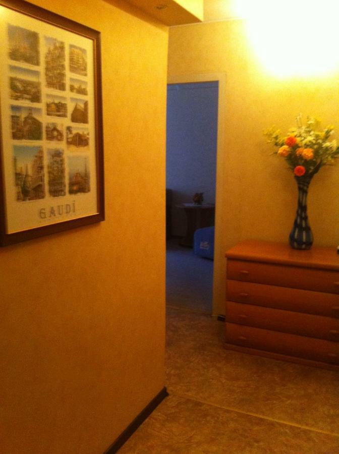 Apartments On Nauky Avenue 39 คาร์คิฟ ภายนอก รูปภาพ